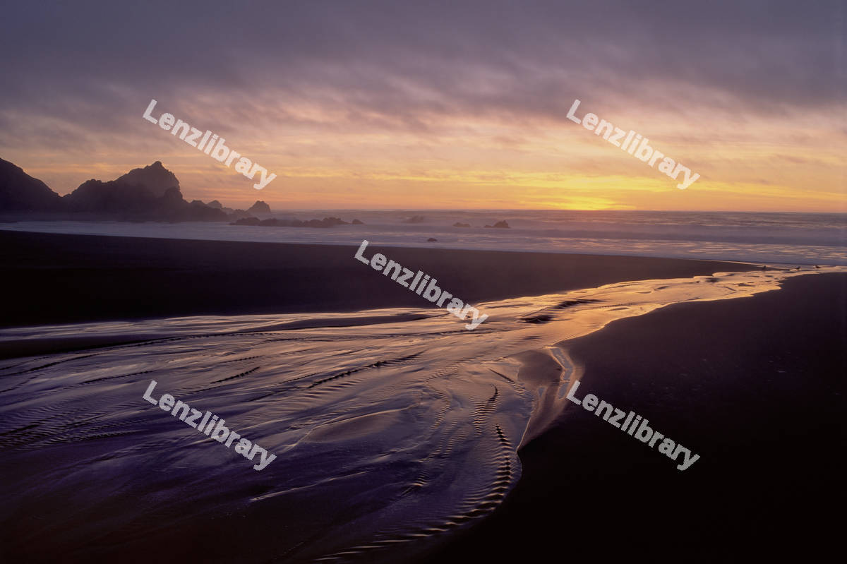 Evening tide on Oregon coast